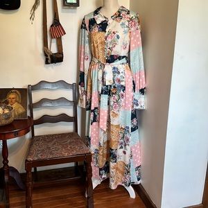 ♥️Beautiful Color Patch Floral Dress ♥️